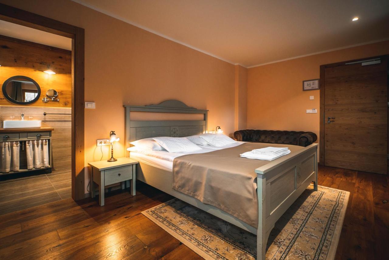 Hotel Zamorc Škofja Loka Exterior foto